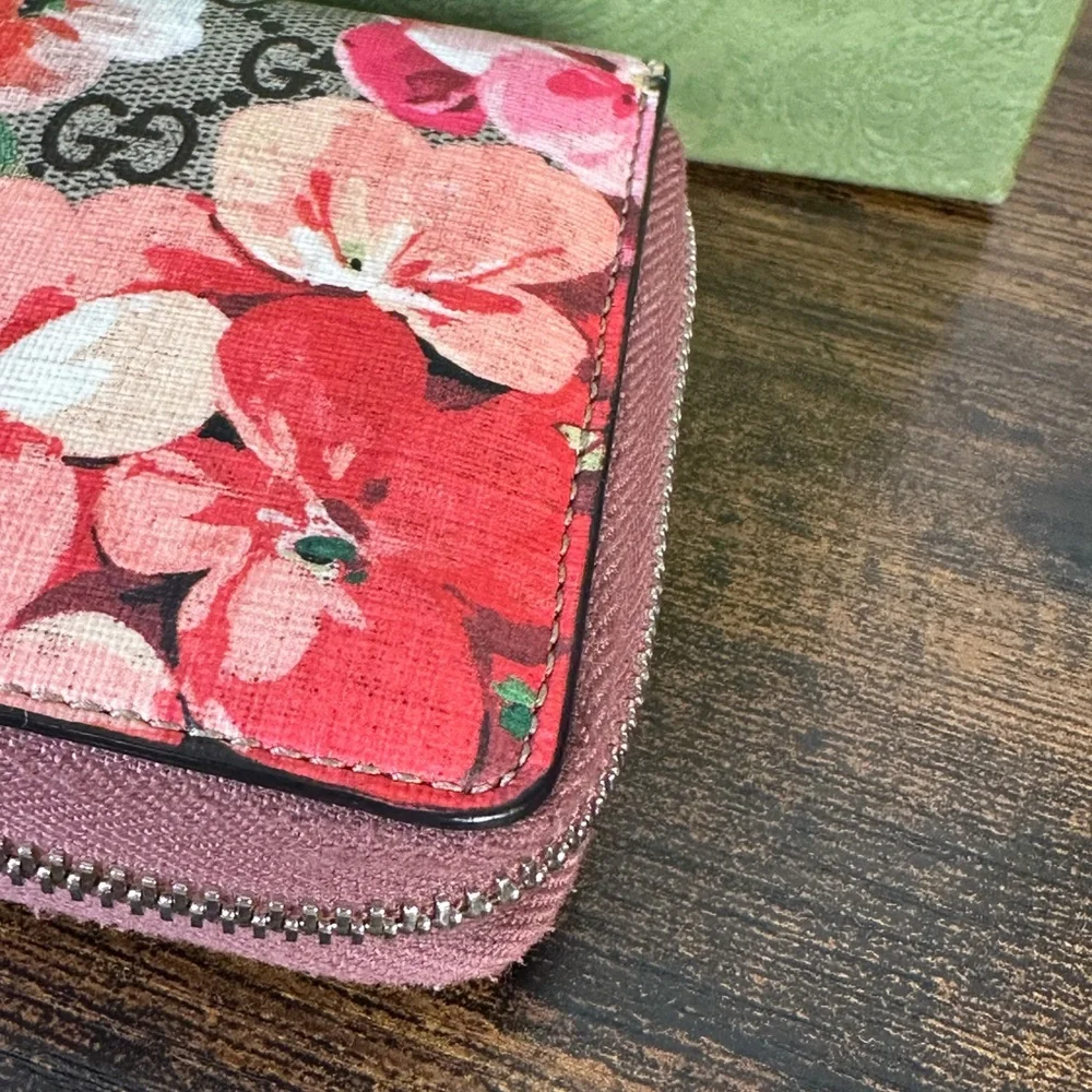 Authentic Gucci Blooms GG Zippy Long Wallet W/ Wrist Strap - Picture 8 of 15